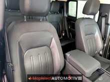 Land Rover Defender 110 2.0 SD4 First Edition SUV 5dr Diesel Auto 4WD Euro 6 (s/s) (240 ps) - U2042