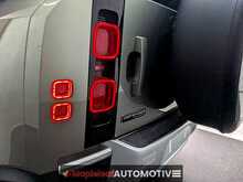 Land Rover Defender 110 2.0 SD4 First Edition SUV 5dr Diesel Auto 4WD Euro 6 (s/s) (240 ps) - U2042