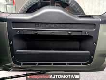 Land Rover Defender 110 2.0 SD4 First Edition SUV 5dr Diesel Auto 4WD Euro 6 (s/s) (240 ps) - U2042