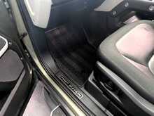 Land Rover Defender 110 2.0 SD4 First Edition SUV 5dr Diesel Auto 4WD Euro 6 (s/s) (240 ps) - U2042