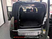 Land Rover Defender 110 2.0 SD4 First Edition SUV 5dr Diesel Auto 4WD Euro 6 (s/s) (240 ps) - U2042