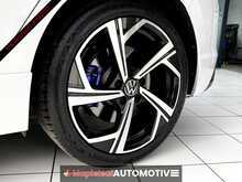 Volkswagen Golf 2.0 TSI R Hatchback 5dr Petrol DSG 4Motion Euro 6 (s/s) (320 ps) - U2043