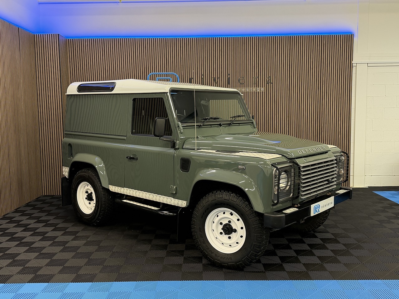 Land Rover Defender Riviera Used 2014 Land Rover Defender 90 2.2 TDCi XS Hard Top SUV 3dr Diesel ...
