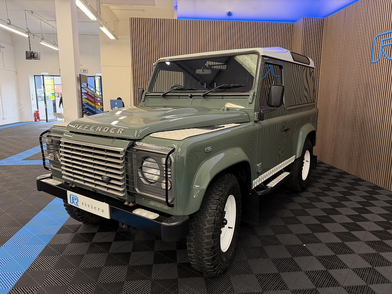 Land Rover Defender Riviera Used 2014 Land Rover Defender 90 2.2 TDCi XS Hard Top SUV 3dr Diesel ...