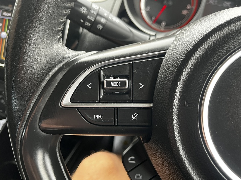 Suzuki Swift Boosterjet SZ-T - U117