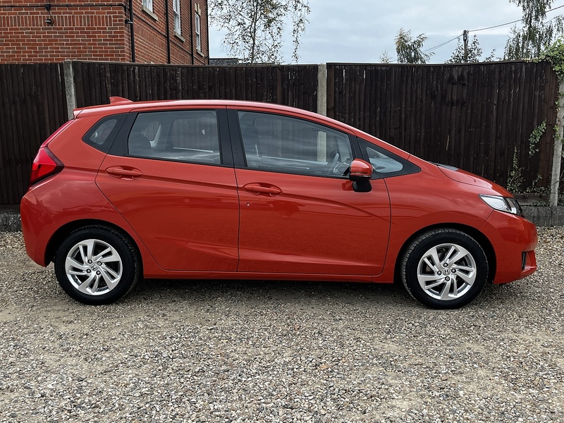 Honda Jazz i-VTEC SE Navi - U122