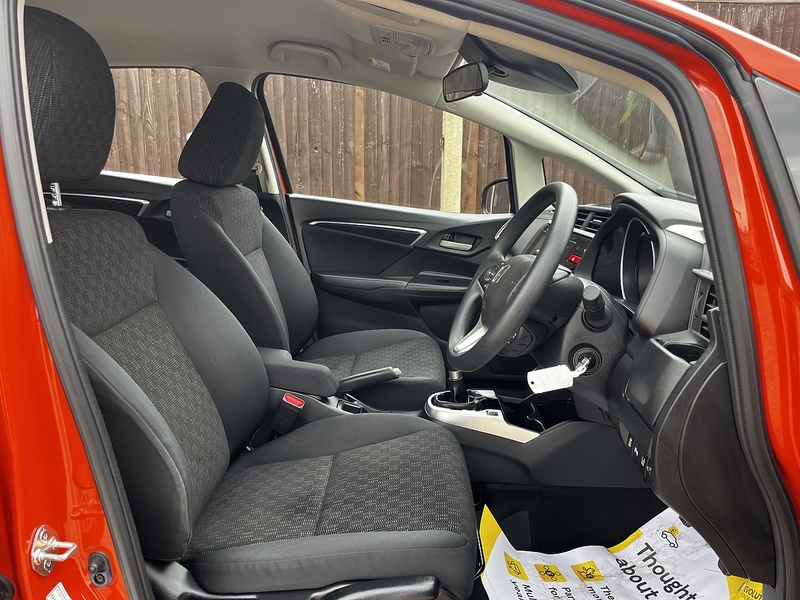 Honda Jazz i-VTEC SE Navi - U122