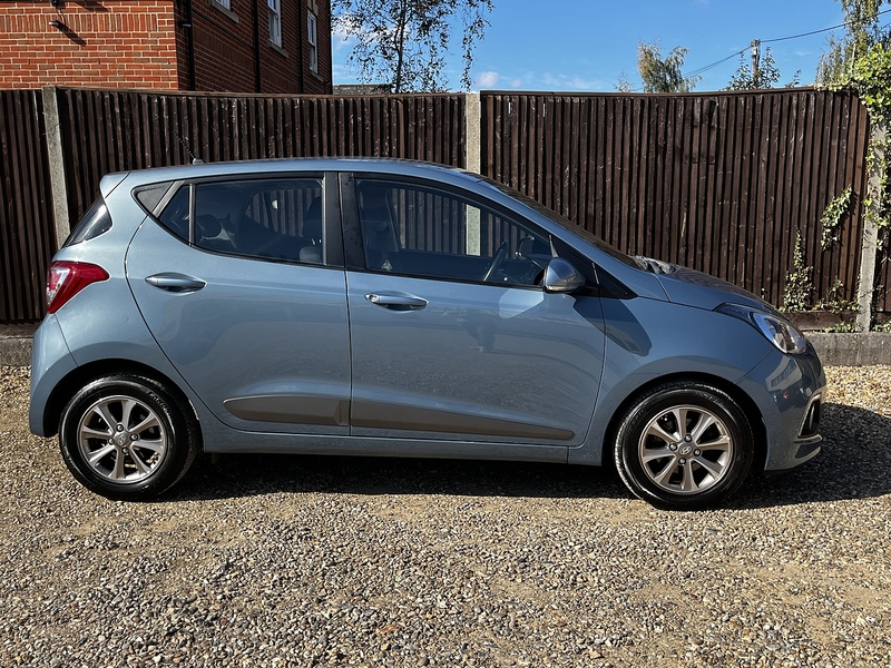 Hyundai i10 Premium - U124