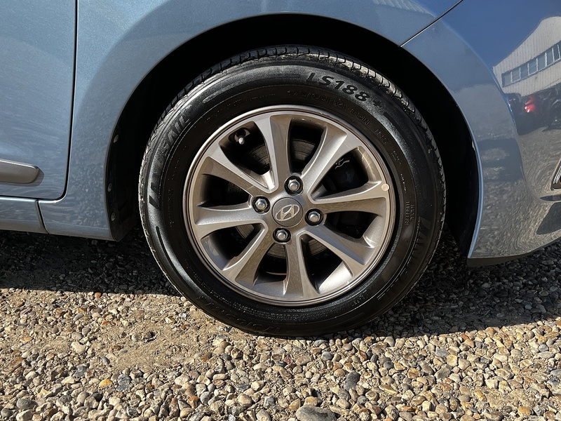 Hyundai i10 Premium - U124