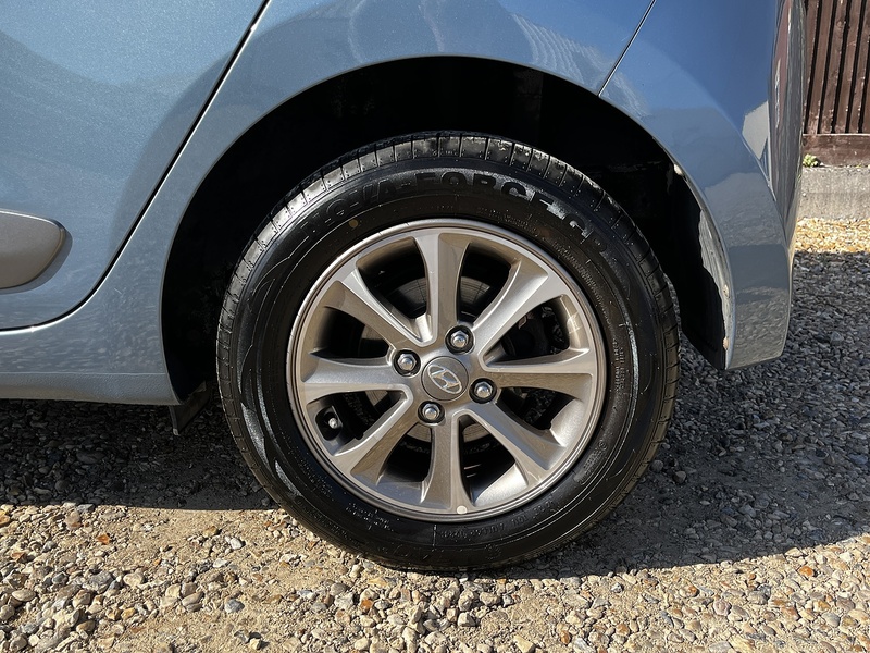 Hyundai i10 Premium - U124