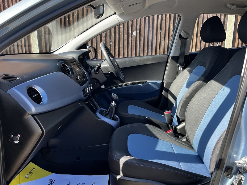 Hyundai i10 Premium - U124