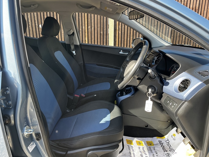 Hyundai i10 Premium - U124