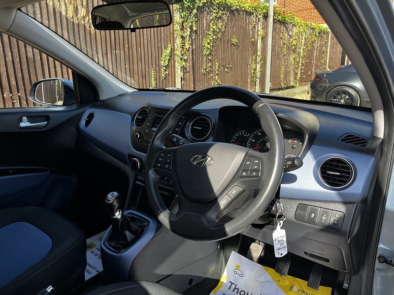 Hyundai i10 Premium - U124