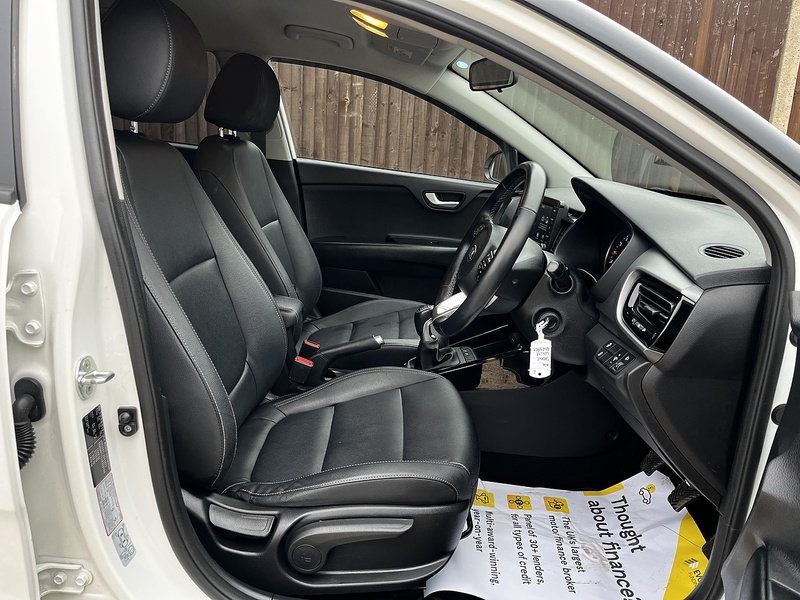 Kia Stonic T-GDi Maxx - U127