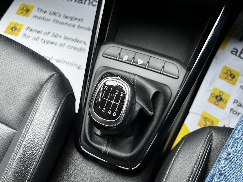 Kia Stonic T-GDi Maxx - U127