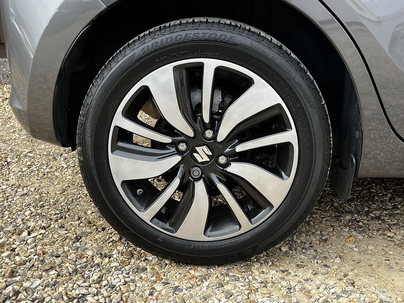 Suzuki Swift Boosterjet SZ5 - U130