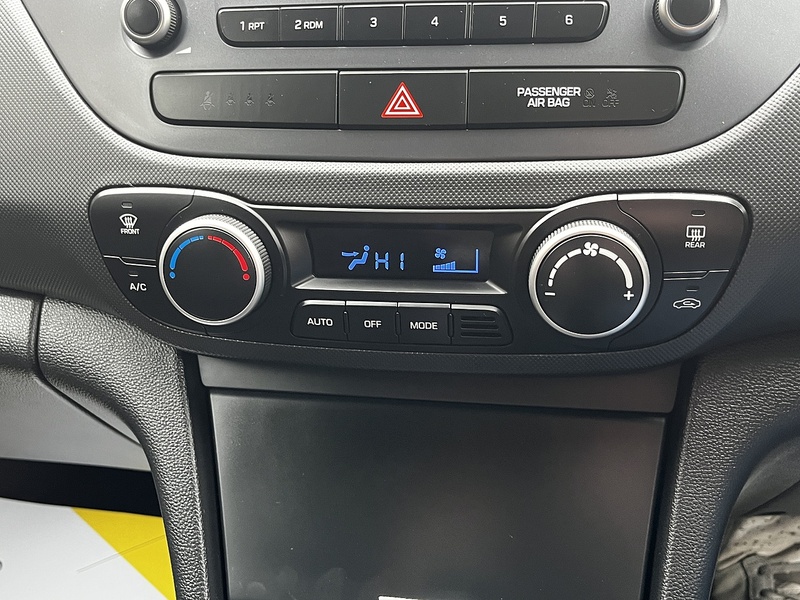 Hyundai i10 Premium - U133