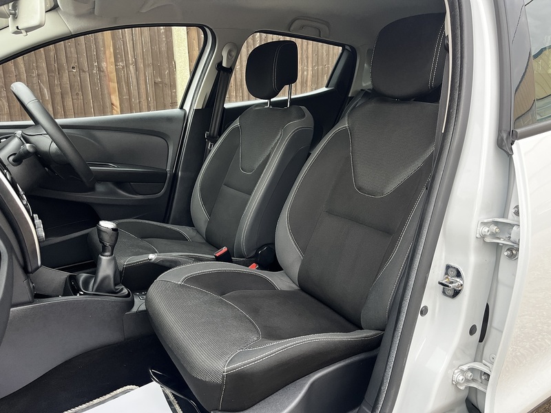 Renault Clio TCe Dynamique Nav - U137