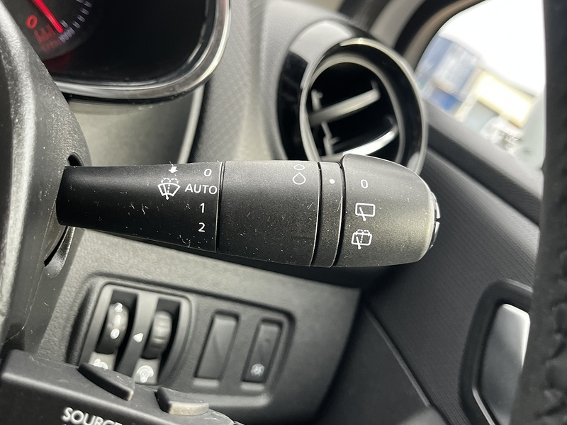 Renault Clio TCe Dynamique Nav - U137