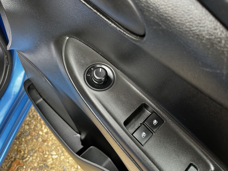 Vauxhall Viva i SE - U138