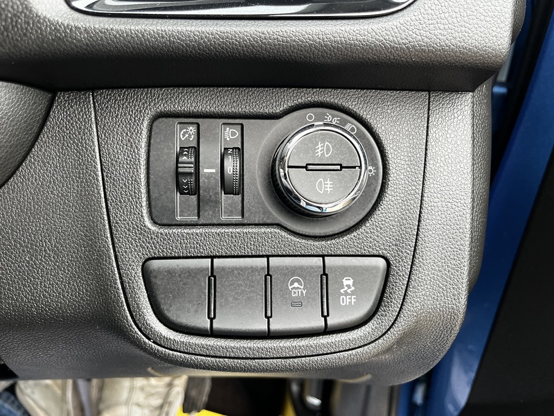 Vauxhall Viva i SE - U138