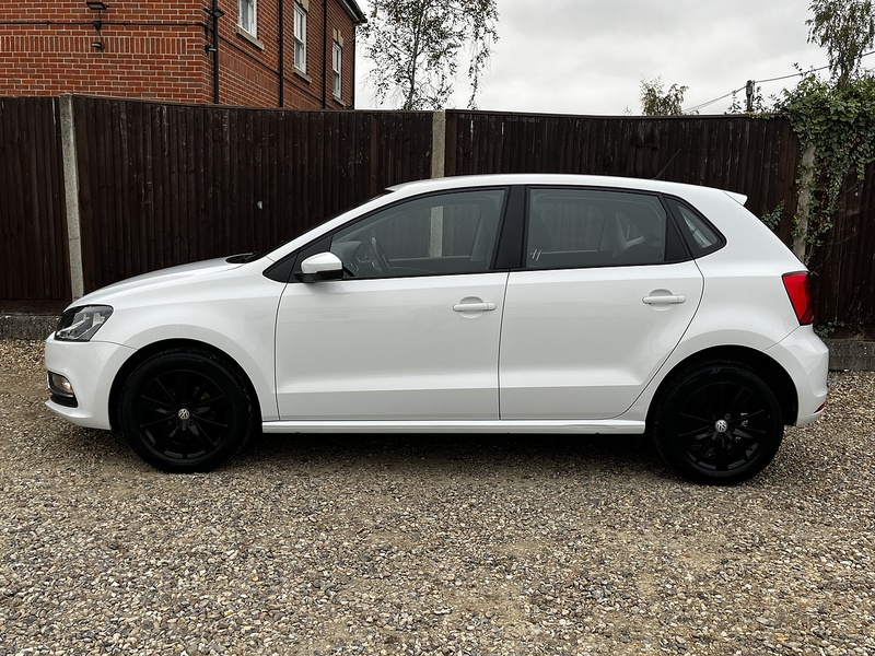 Volkswagen Polo BlueMotion Tech SE - U139