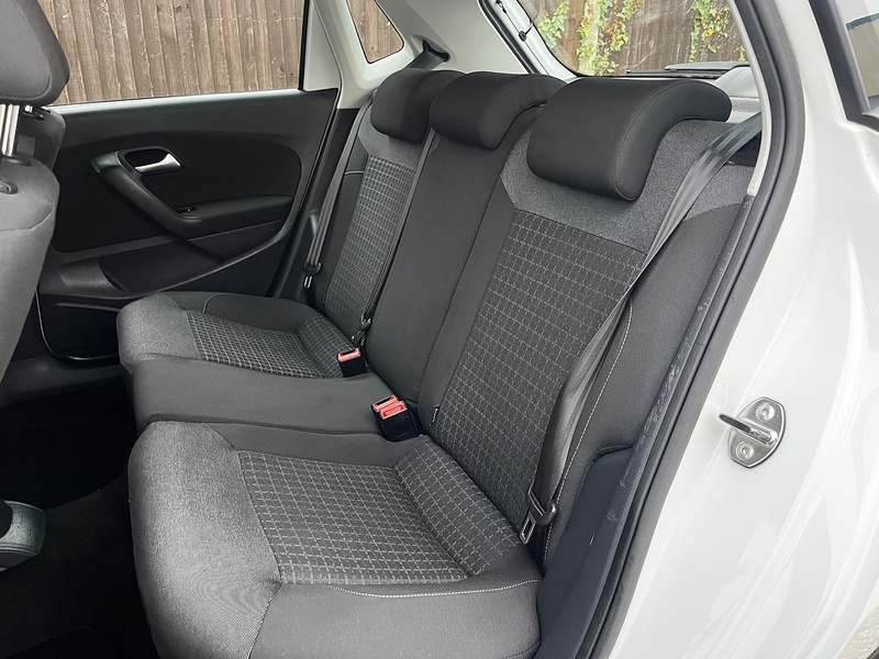 Volkswagen Polo BlueMotion Tech SE - U139