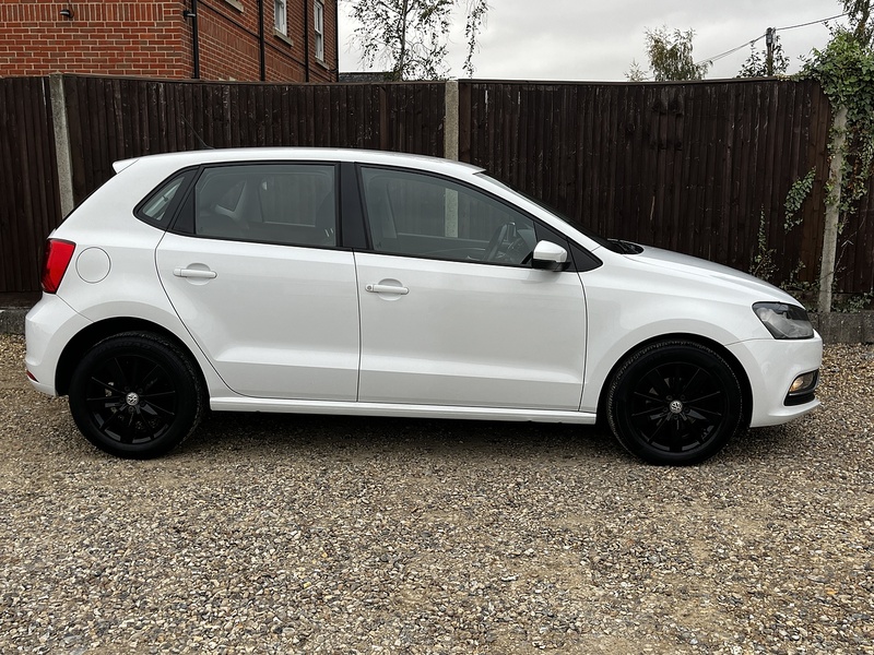 Volkswagen Polo BlueMotion Tech SE - U139