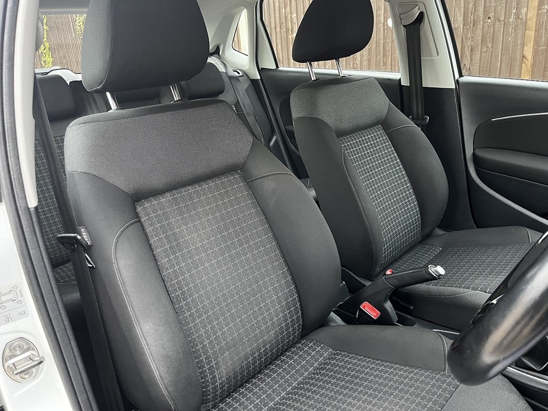 Volkswagen Polo BlueMotion Tech SE - U139