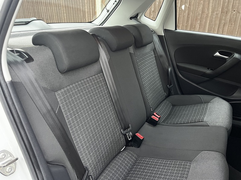 Volkswagen Polo BlueMotion Tech SE - U139