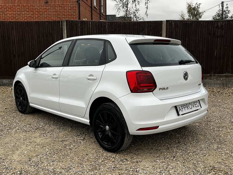 Volkswagen Polo BlueMotion Tech SE - U139