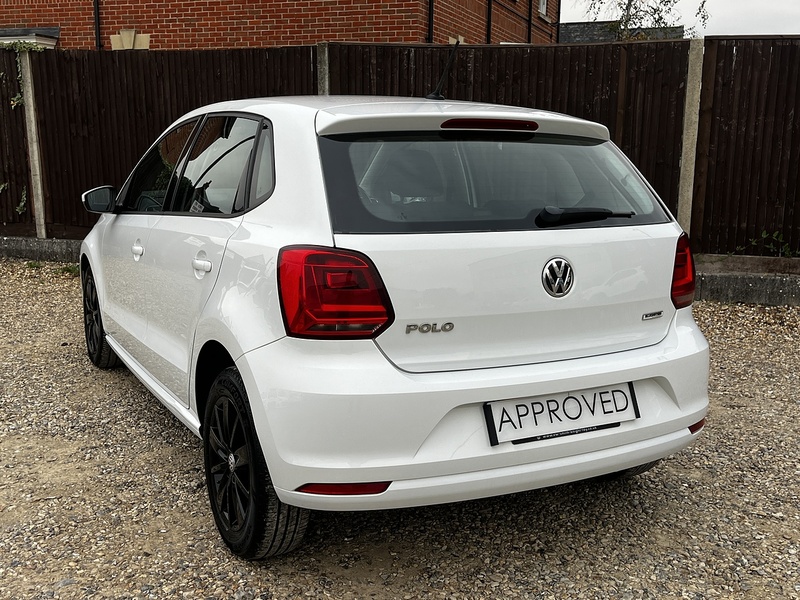 Volkswagen Polo BlueMotion Tech SE - U139