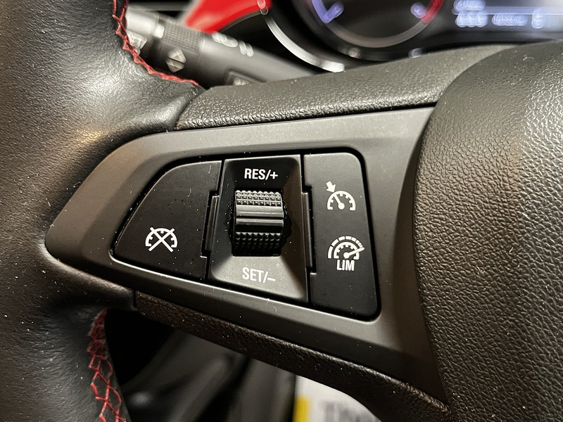 Vauxhall Corsa i SRi Nav - U140