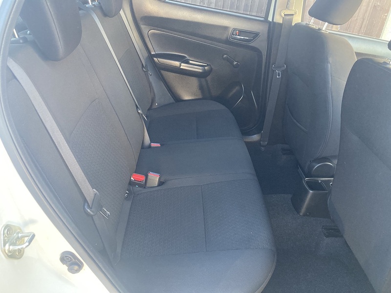 Suzuki Swift Dualjet MHEV SZ-L - U143