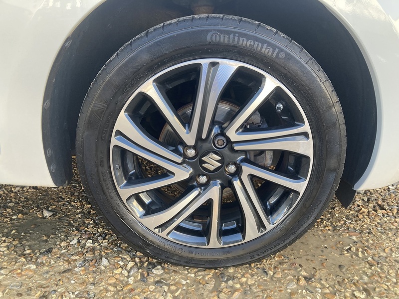 Suzuki Swift Dualjet MHEV SZ-L - U143