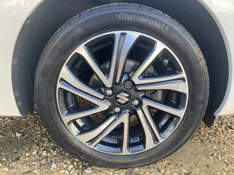 Suzuki Swift Dualjet MHEV SZ-L - U143