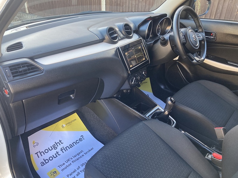 Suzuki Swift Dualjet MHEV SZ-L - U143