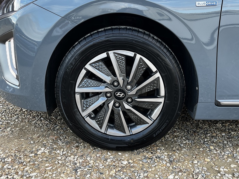 Hyundai IONIQ Premium - U146