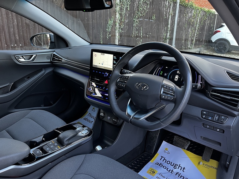 Hyundai IONIQ Premium - U146