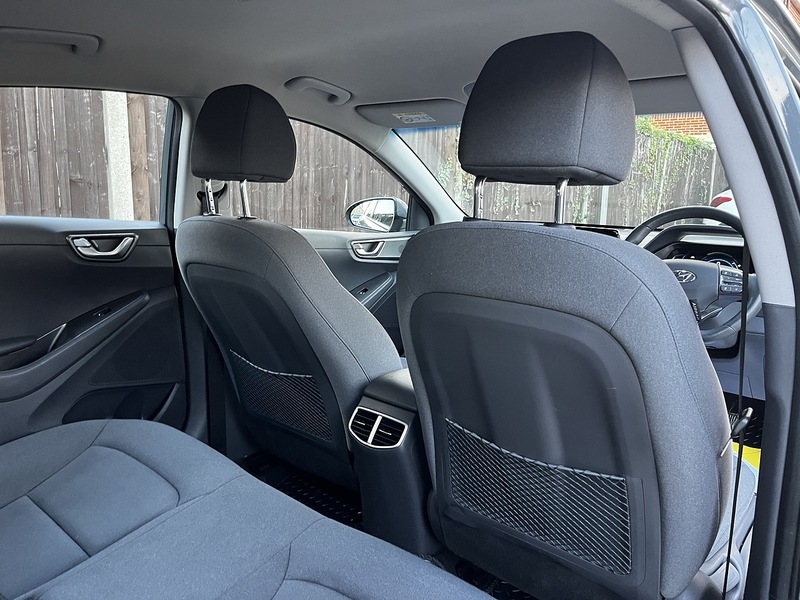 Hyundai IONIQ Premium - U146