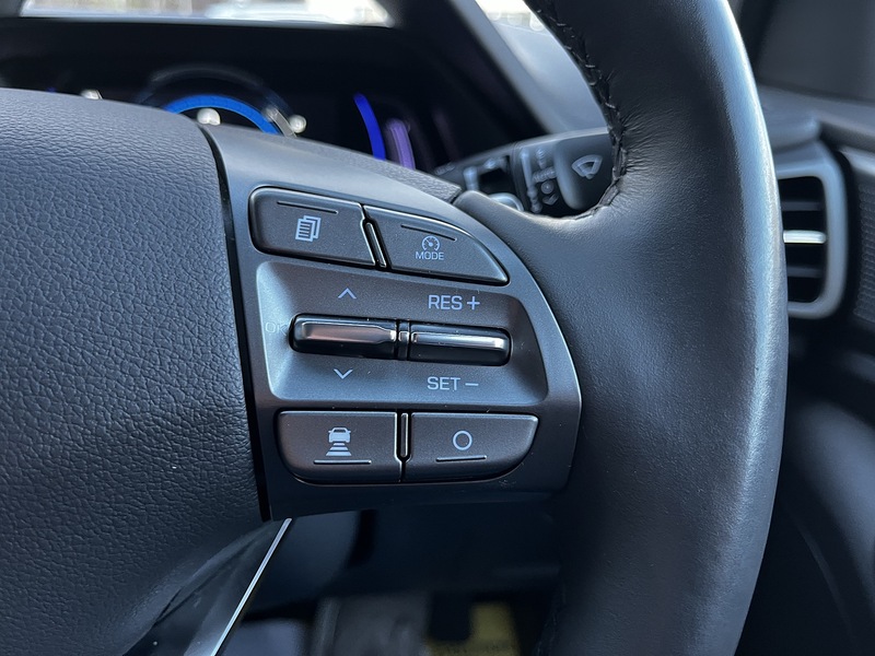 Hyundai IONIQ Premium - U146