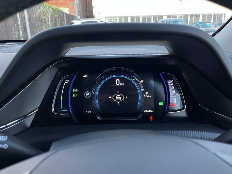 Hyundai IONIQ Premium - U146