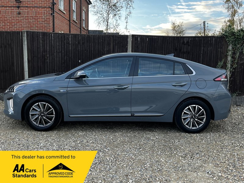 Hyundai IONIQ Premium - U146