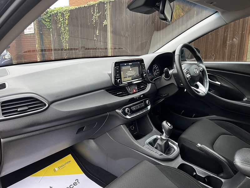 Hyundai i30 T-GDi SE Nav - U159