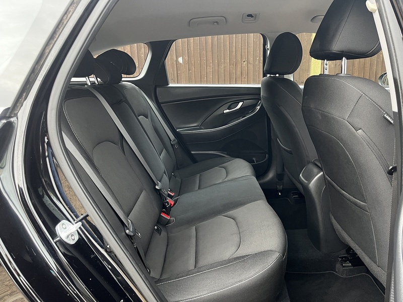 Hyundai i30 T-GDi SE Nav - U159