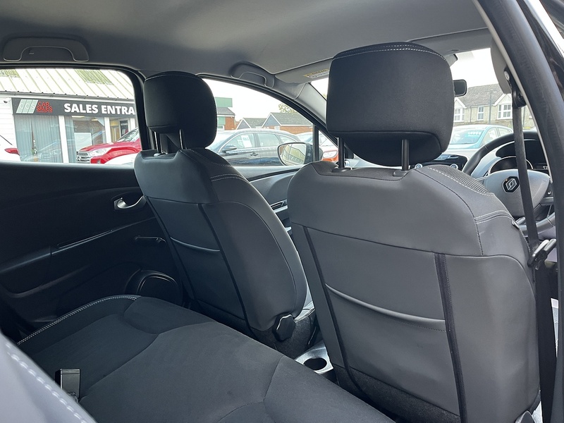 Renault Clio TCe Play - U162