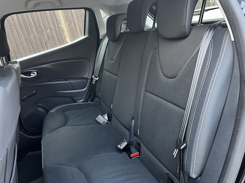 Renault Clio TCe Play - U162