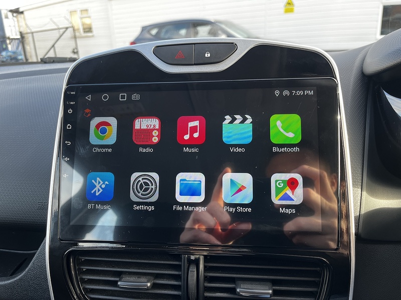 Renault Clio TCe Play - U162