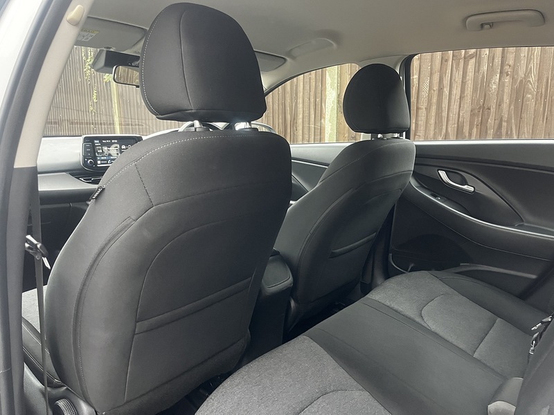 Hyundai i30 T-GDi MHEV SE Connect - U169