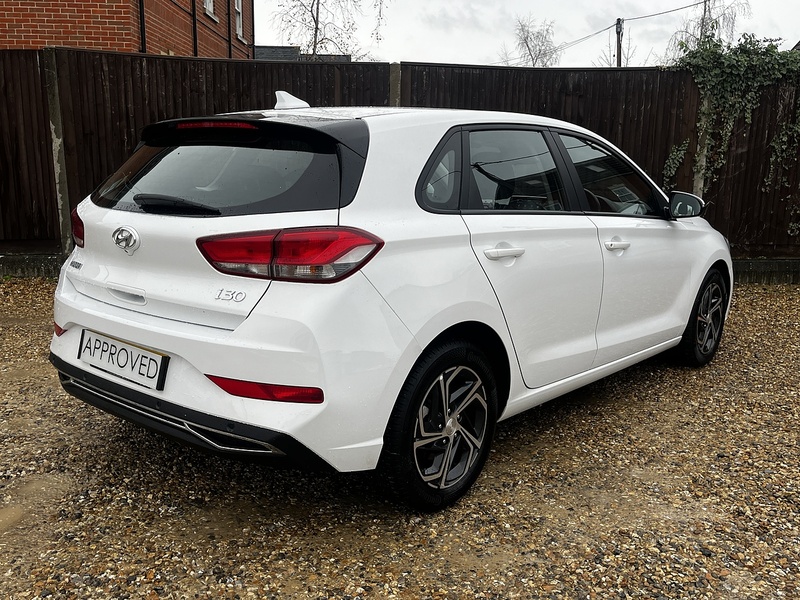 Hyundai i30 T-GDi MHEV SE Connect - U169